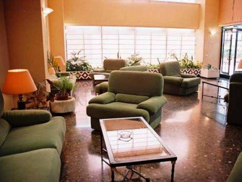Apartamentos Resitur Seville Exterior photo