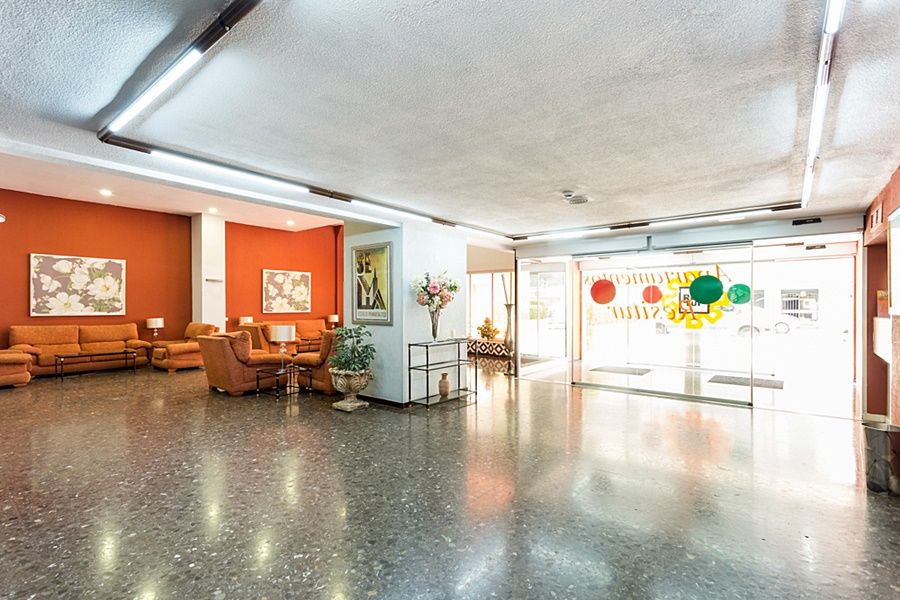 Apartamentos Resitur Seville Exterior photo