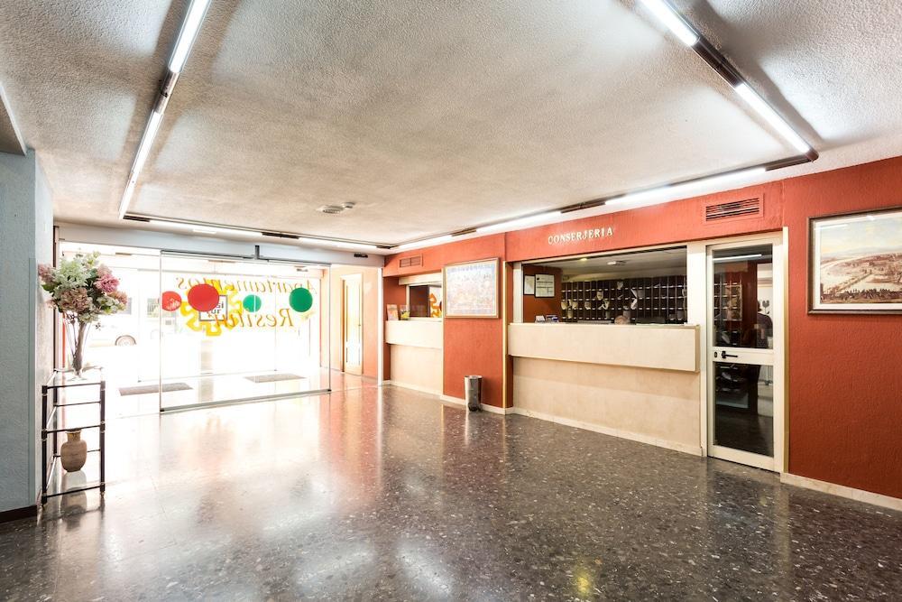Apartamentos Resitur Seville Exterior photo